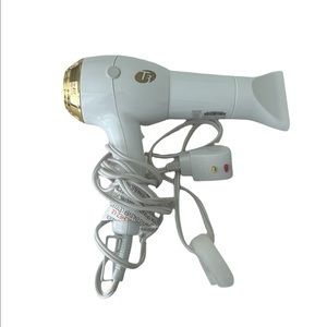 T3 Blow Dryer
